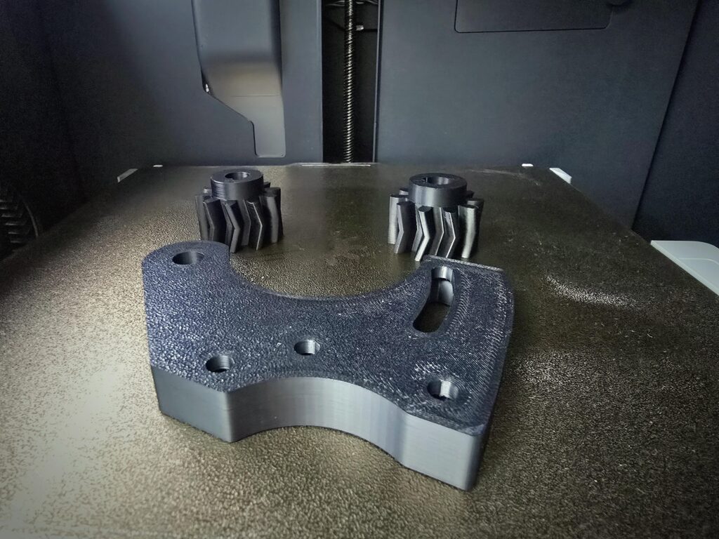 Druk 3D - Zębatki z bokiem bloku mechanicznego